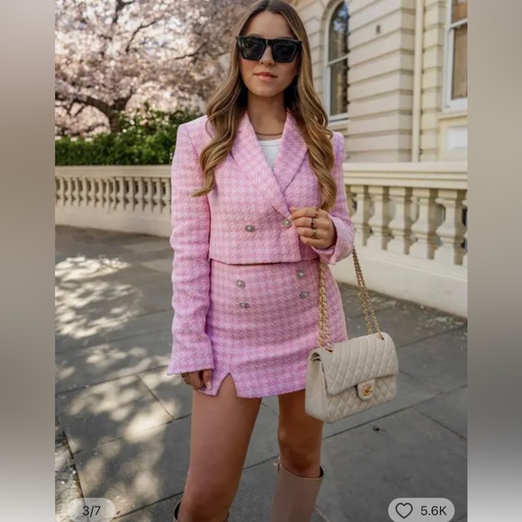 NWOT plaid skort with faux pearl buttons 🩷 New without tags. Ladies small - Picture 3 of 10